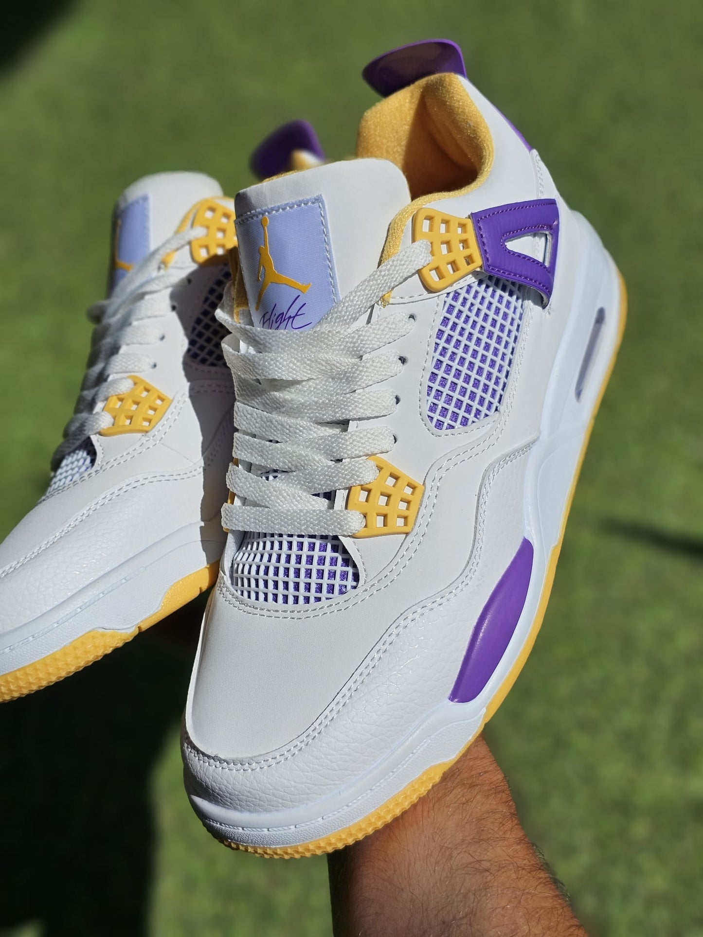 Jordan 4. lakers