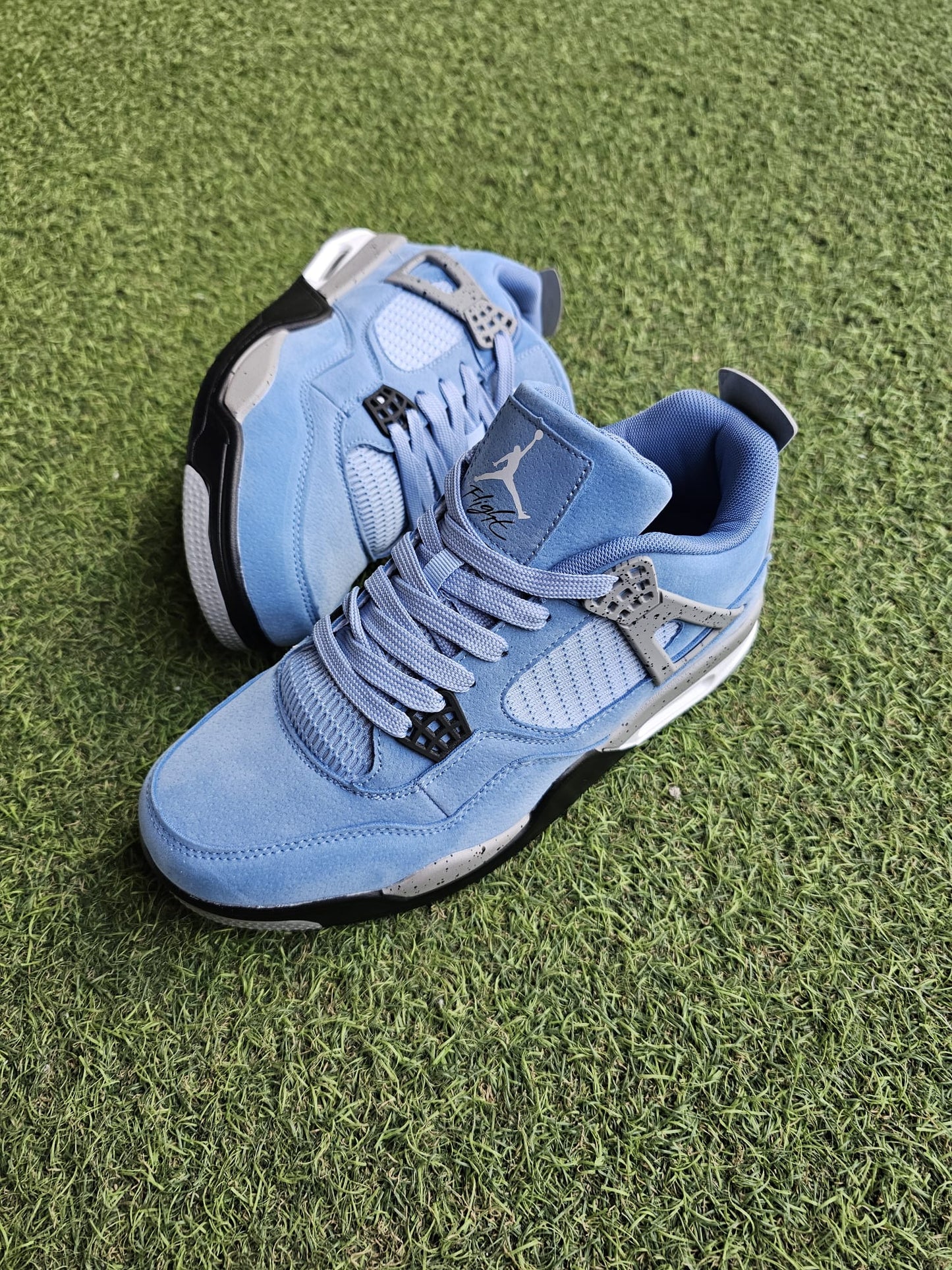 Jordan 4 azul