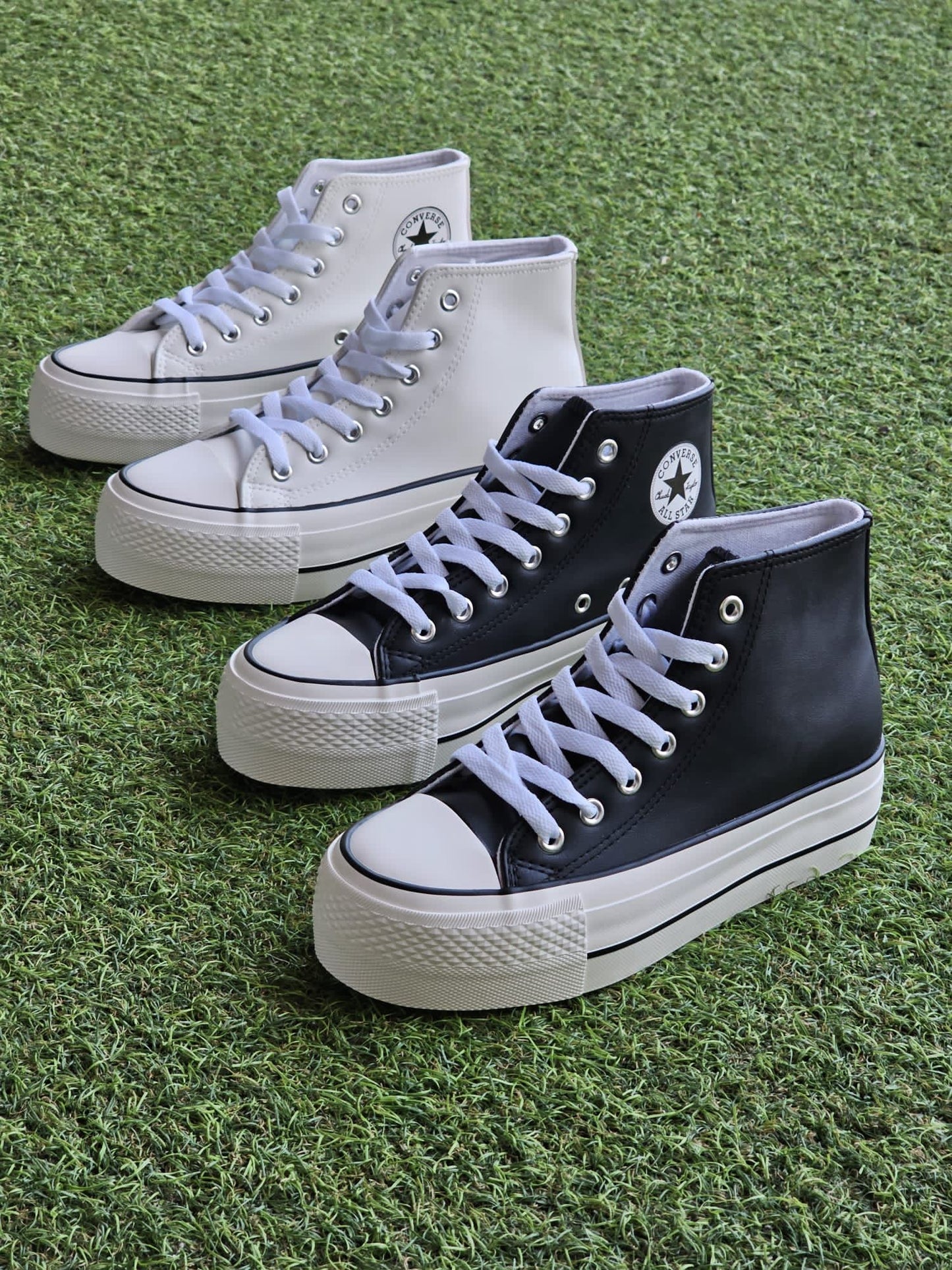 Converse bota