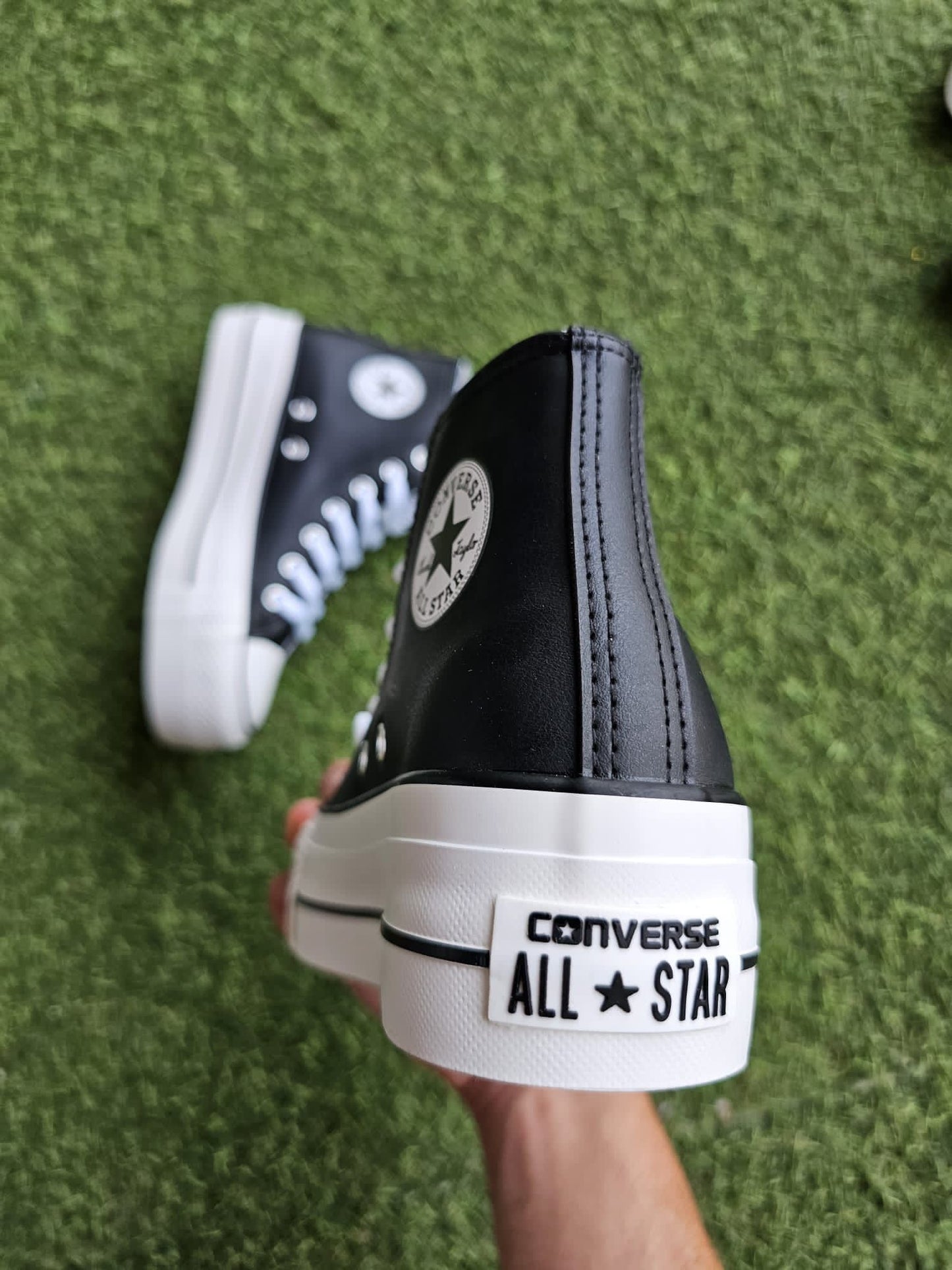 Converse bota