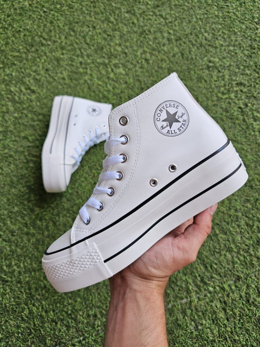 Converse bota